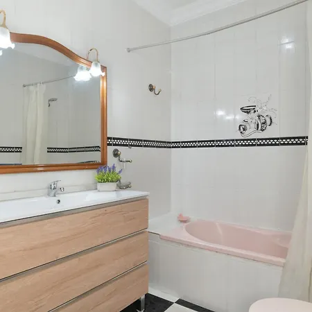 Elvira Apartment